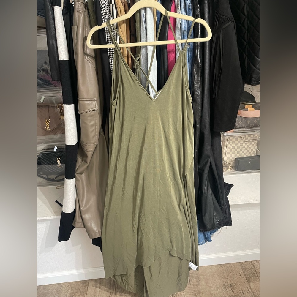 Lush green midi dress- new with tags size small